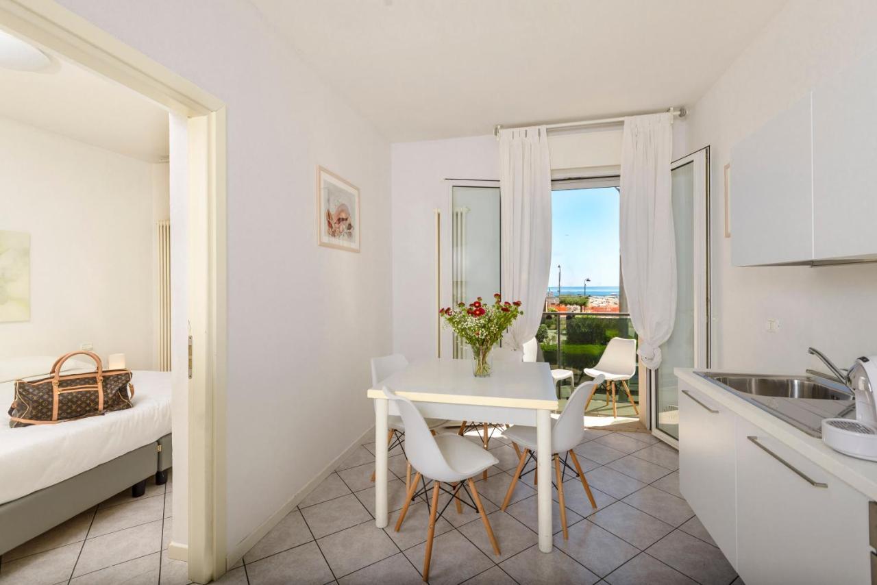Residence Royal Rimini Exterior photo