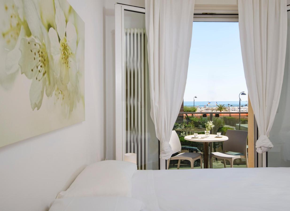 Residence Royal Rimini Exterior photo